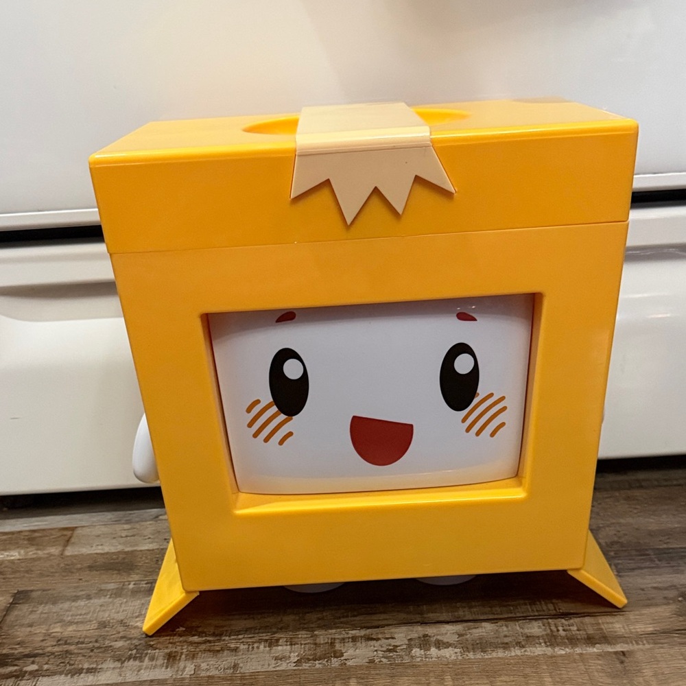 Lanky Box Giant Boxy Mystery Box